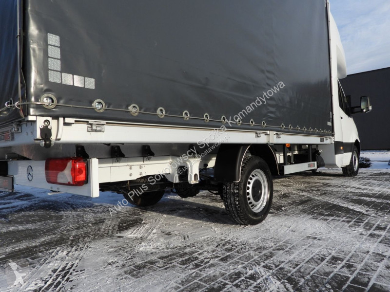 Samochód dostawczy Mercedes 23ASTER