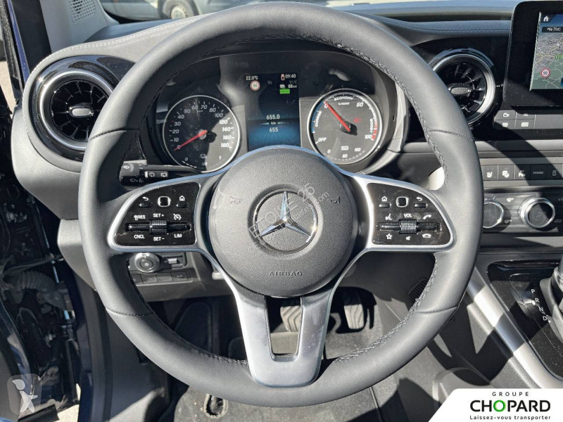 عربة نفعية Mercedes EQT 200