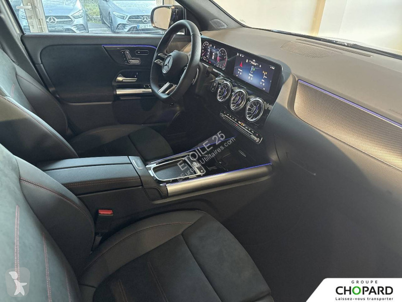 عربة نفعية Mercedes GLA 180 d 8G-DCT