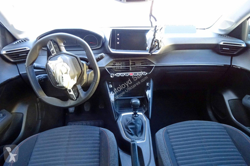 عربة نفعية Peugeot STE 1,5 HDI 100