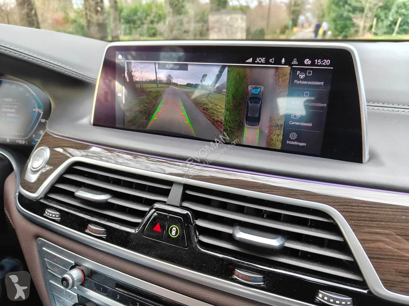 عربة نفعية BMW 745e PHEV 7 Serie