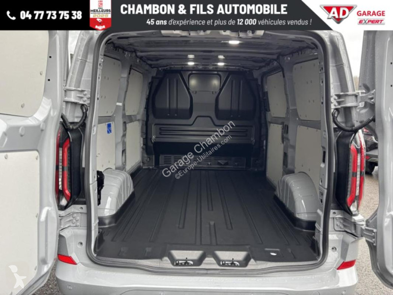 عربة نفعية Ford FOURGON 320 L1H1 2.0 ECOBLUE...