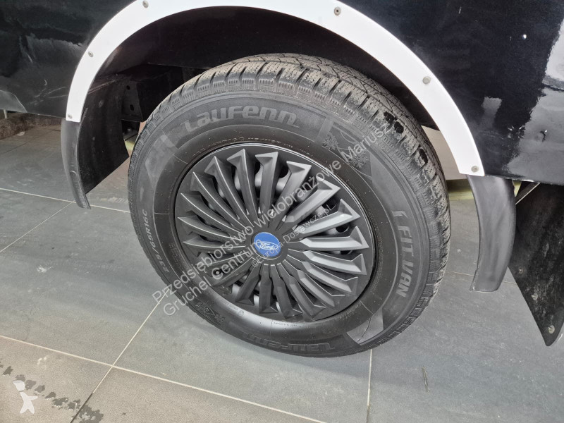 Лекотоварен автомобил Ford Transit 35 2.0 TDCi...