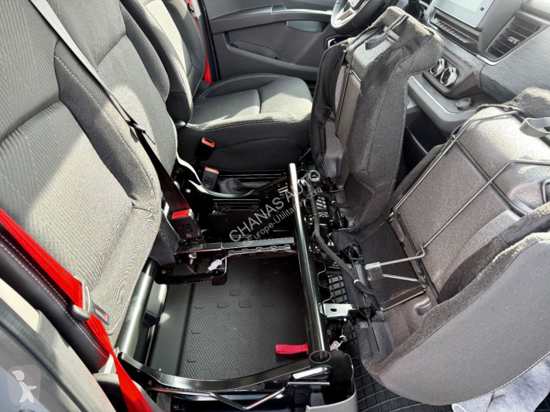 Véhicule utilitaire Renault BLUE DCI 170 BVA9...