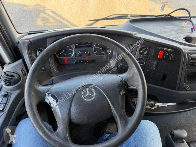 Furgoneta Mercedes 818D KOFFER