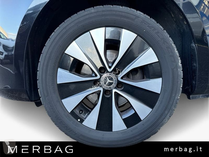 Veicolo commerciale Mercedes 114 Furgone Long