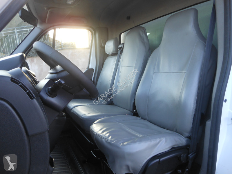 Véhicule utilitaire Renault Châssis Cabine...