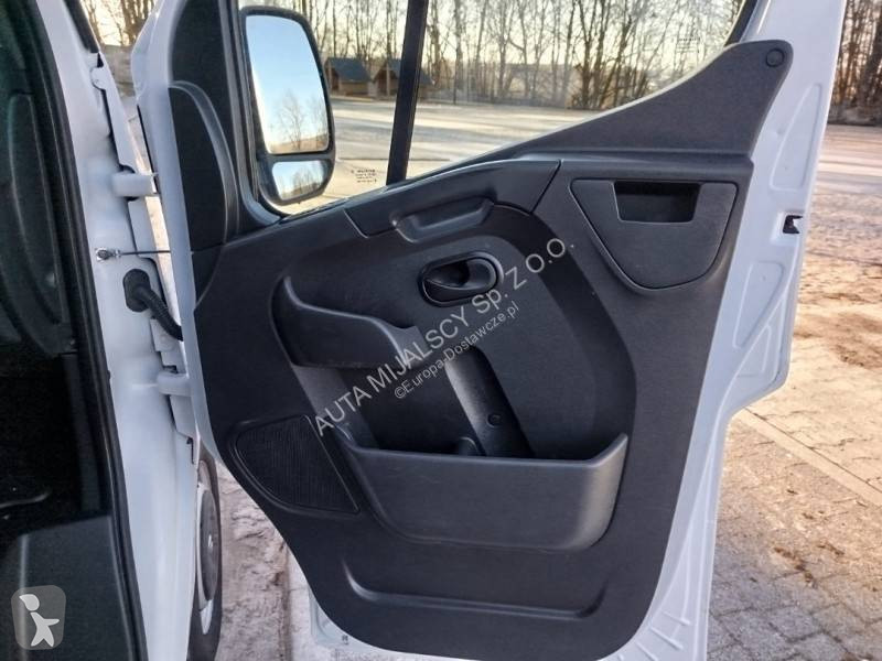 Samochód dostawczy Renault
