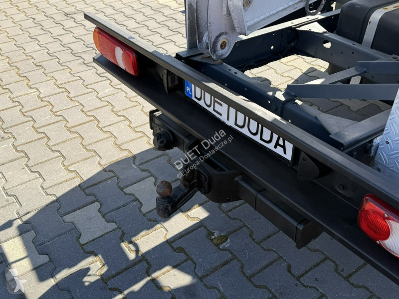 Nissan  Transporter