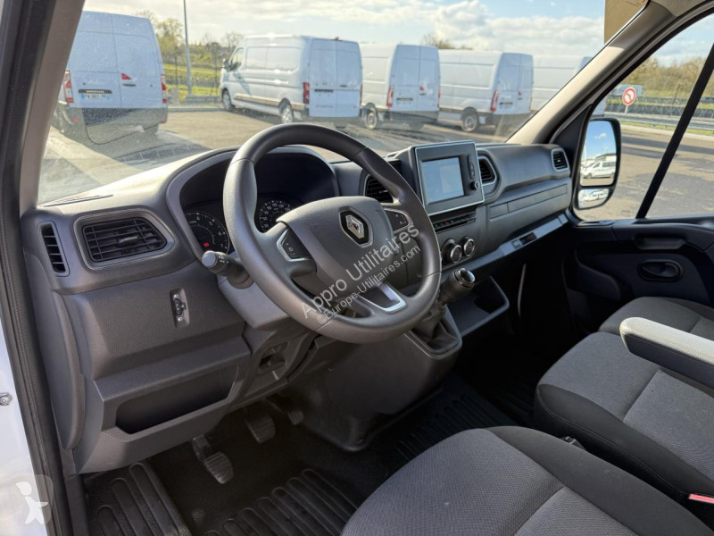 Véhicule utilitaire Renault MASTER Grand...