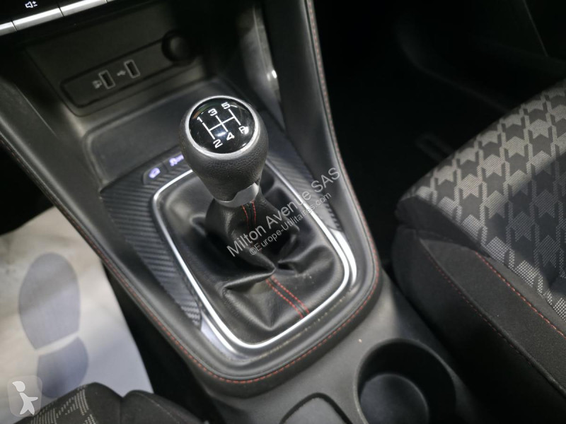 Samochód dostawczy MG ZS 1.5L VTi  Tech - 106...