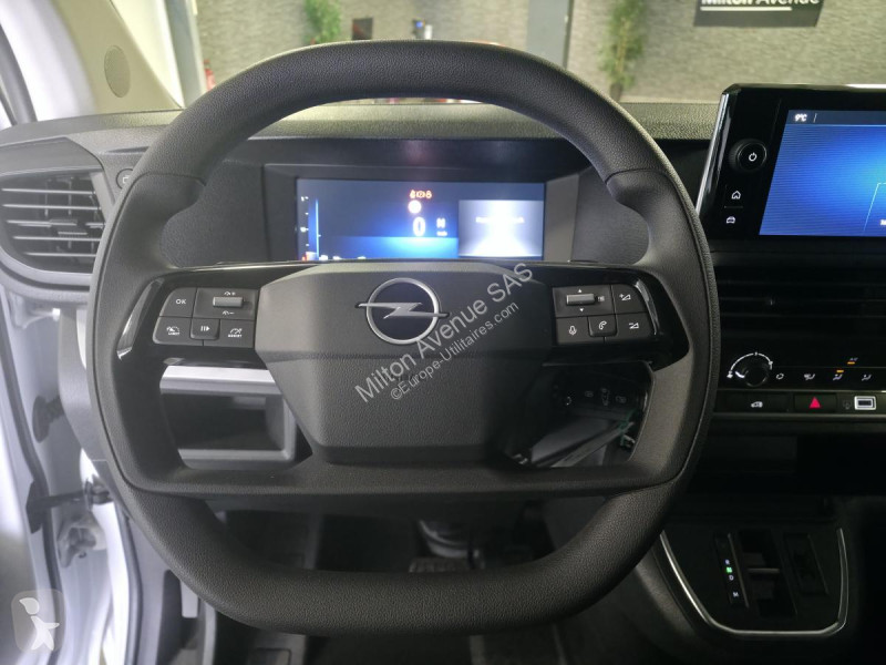 Véhicule utilitaire Opel VIVARO M 2.0 BlueHDi -...