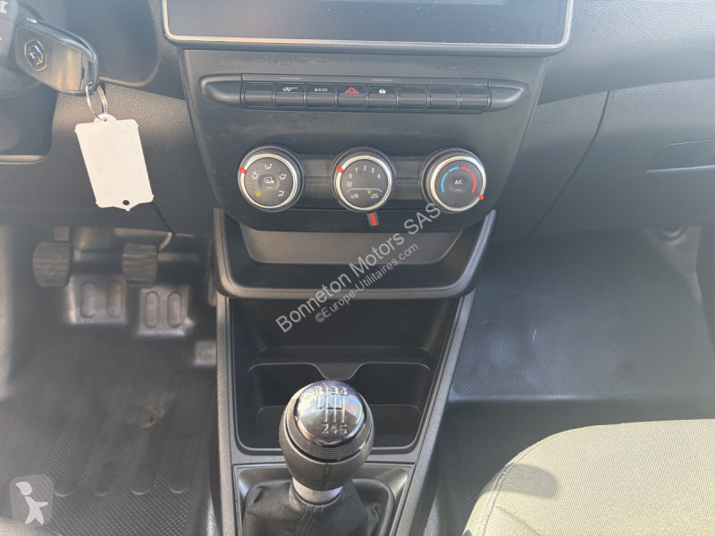 Véhicule utilitaire Renault Confort - Tce 100-22