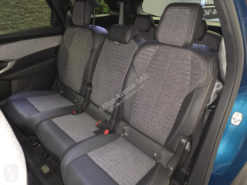 عربة نفعية Peugeot 5008 1.2i Hybrid -136 - BV...