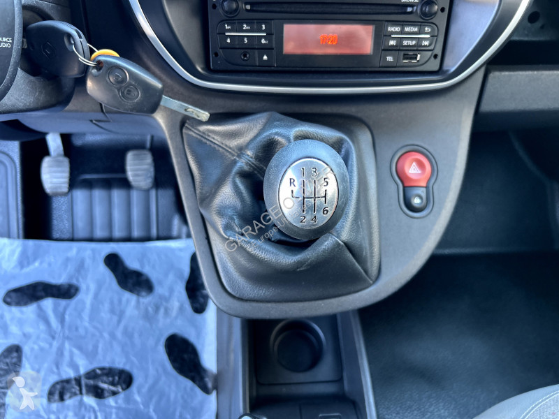 Véhicule utilitaire Renault Maxi Grand Volume...