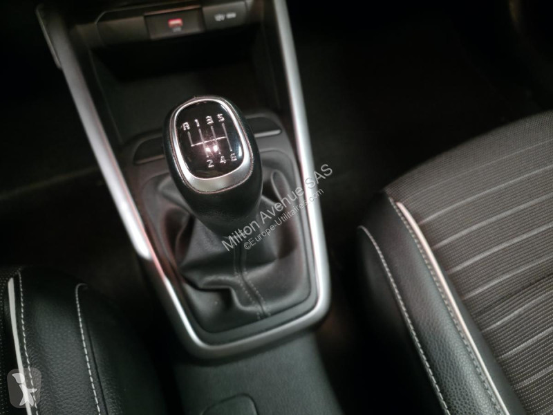 Véhicule utilitaire KIA RIO 1.0 T-GDi MHEV -...
