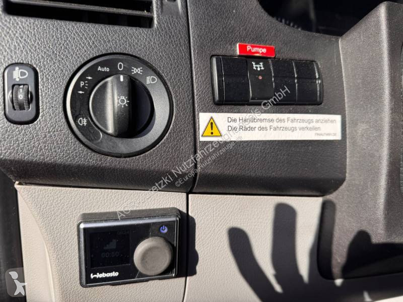 Samochód dostawczy Mercedes