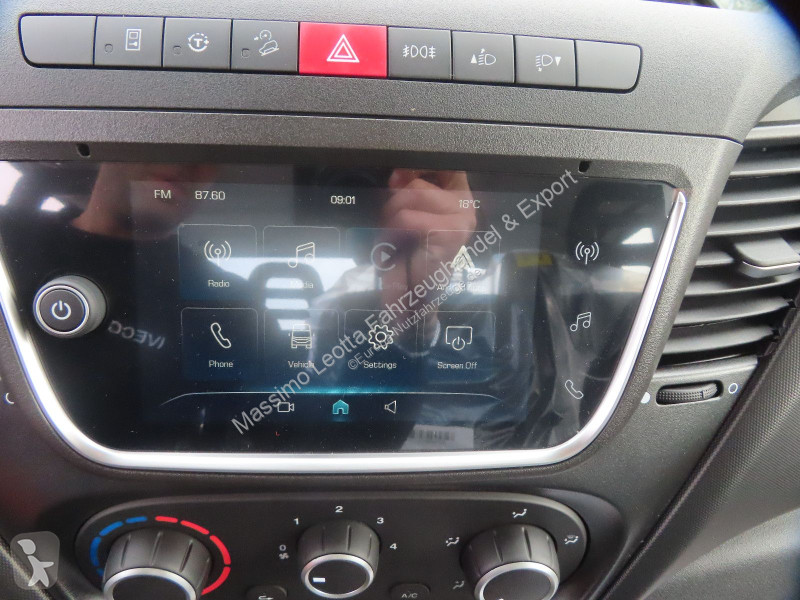عربة نفعية Iveco 35C16D 3,0 Rd.3750 Neu Klima...