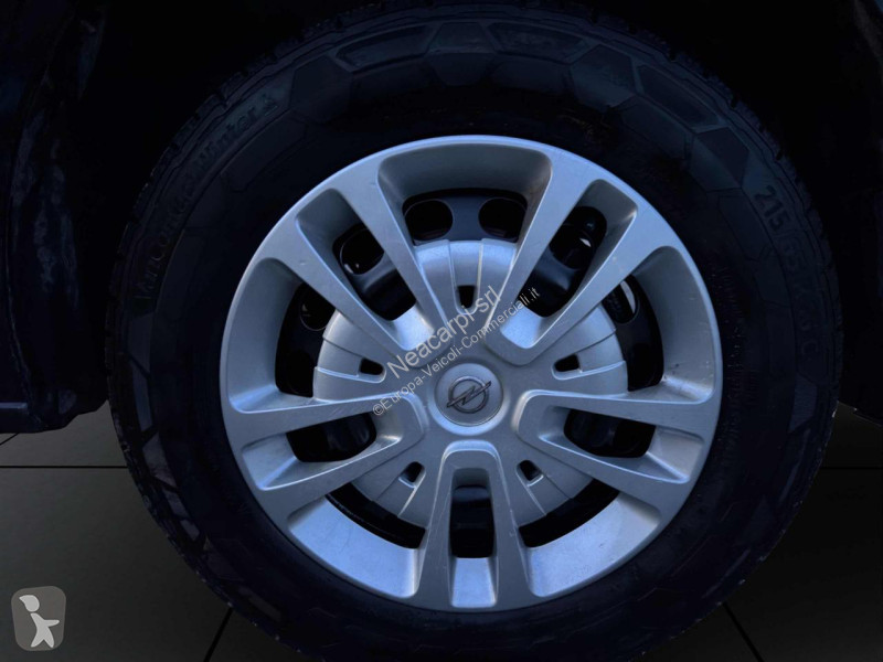 عربة نفعية Opel