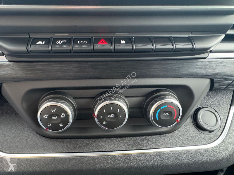 عربة نفعية Renault L2 Blue dCi 150 RED EDITION...