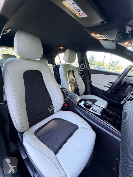 عربة نفعية Mercedes 180 D 7G-DCT STYLE LINE
