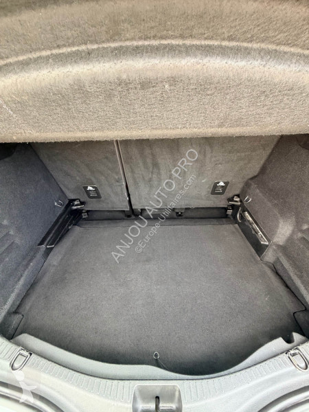 عربة نفعية Renault DCI 120ch LIFE