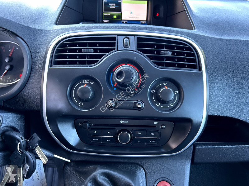 Véhicule utilitaire Renault Maxi Grand Volume...