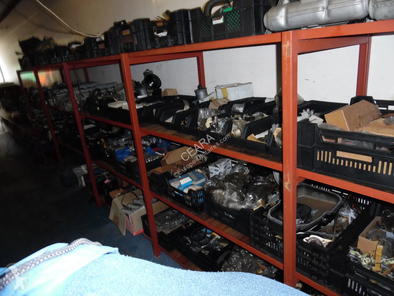 عربة نفعية Mercedes W123 W124 W201 SPARE PARTS...