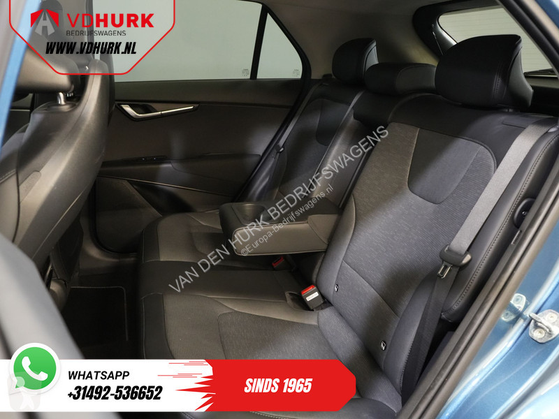 عربة نفعية KIA 1.6 GDi PHEV Executive Line...