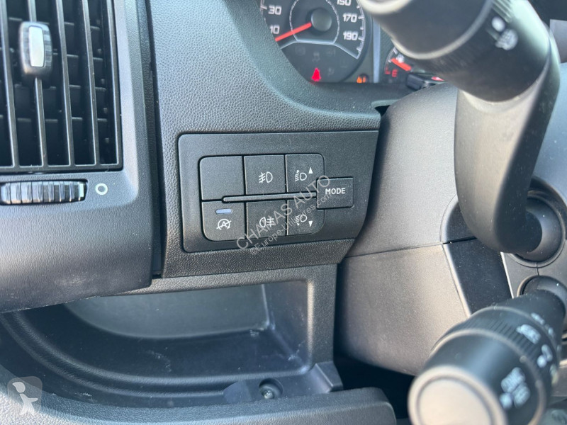 Лекотоварен автомобил Citroën L2H2 2.2 BlueHDi...