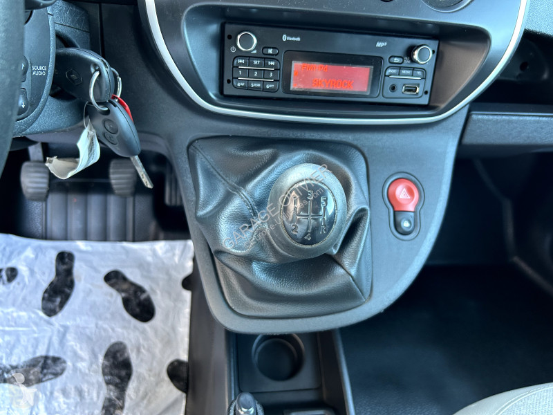 Véhicule utilitaire Renault Maxi Grand Volume...