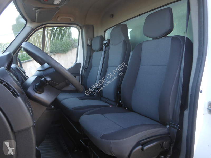 Véhicule utilitaire Renault Châssis Cabine...