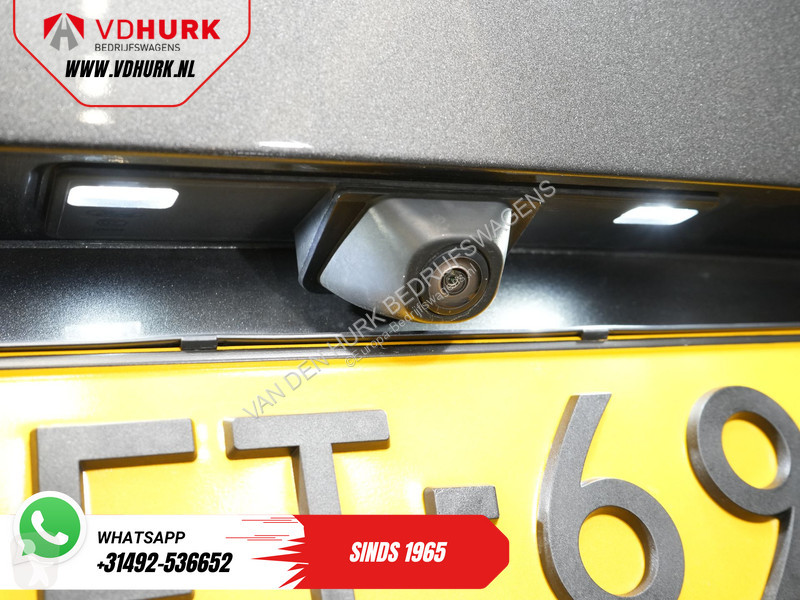 عربة نفعية Ford 2.5 PHEV 225 pk ST-Line LED/...
