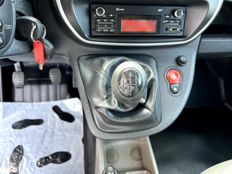 Комерційні автомобілі Renault Maxi Grand Volume...