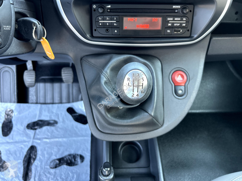 Véhicule utilitaire Renault Maxi Grand Volume...