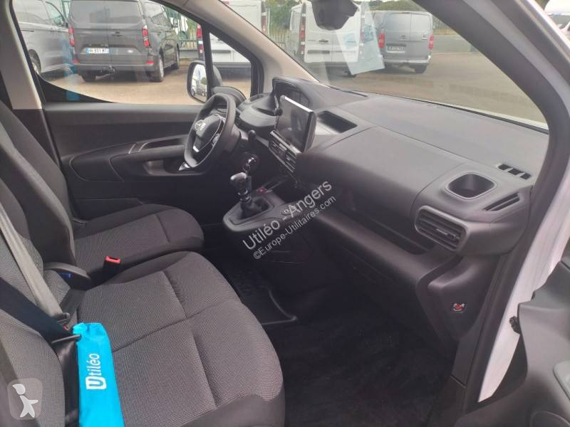 Véhicule utilitaire Peugeot