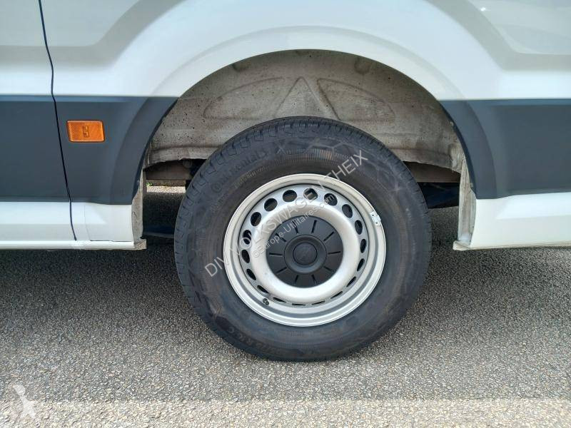 Volkswagen CRAFTER VAN 35 L3H3 2.0 TDI 140 CH van