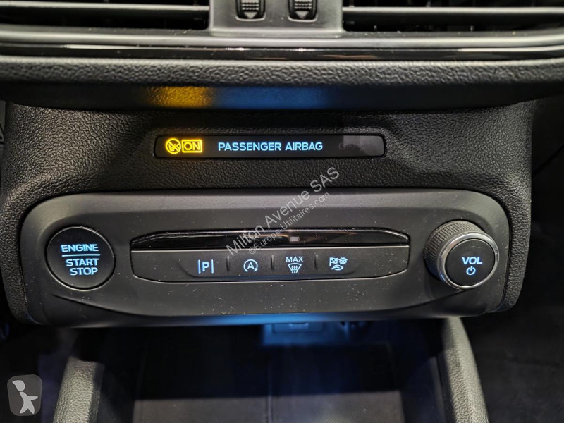 Véhicule utilitaire Ford FOCUS 1.0 EcoBoost...