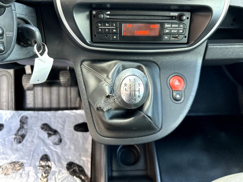 Véhicule utilitaire Renault Maxi Grand Volume...