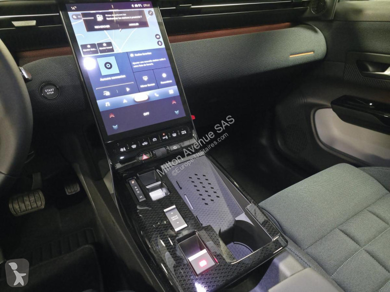 Véhicule utilitaire Citroën C5 AIRCROSS 1.2i...