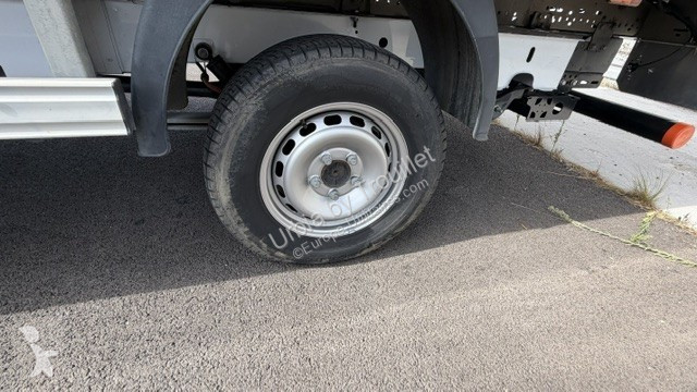 Renault 20M3 145 CV FOURGON HAYON 3.5 T van