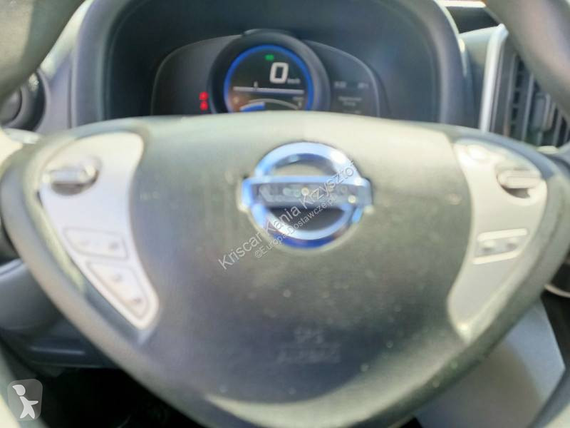 Samochód dostawczy Nissan