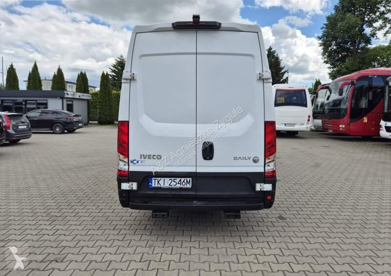 Furgoneta Iveco DAILY 35-140 / SPROWADZONY Z...