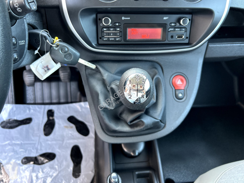 Véhicule utilitaire Renault Maxi Grand Volume...