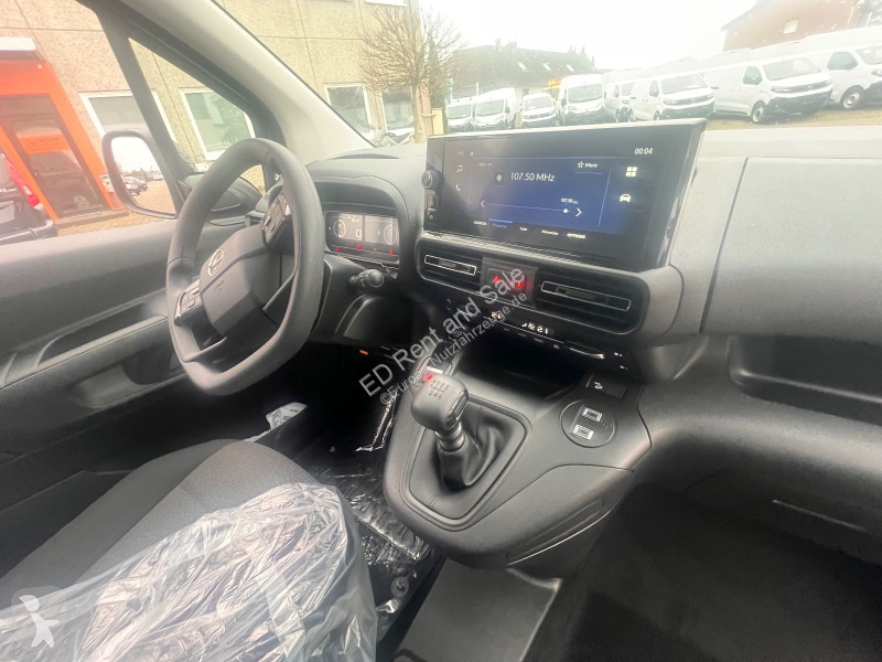 Véhicule utilitaire Opel Cargo L 2 mit...