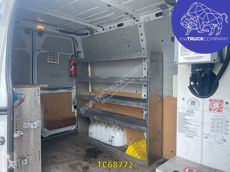 Samochód dostawczy Renault 145.35 nacelle