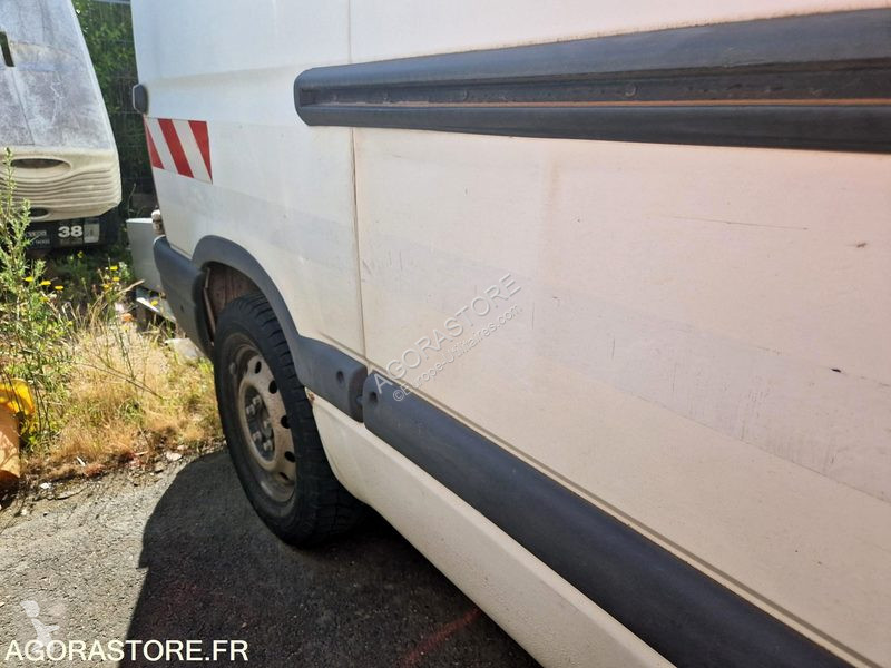 عربة نفعية Renault