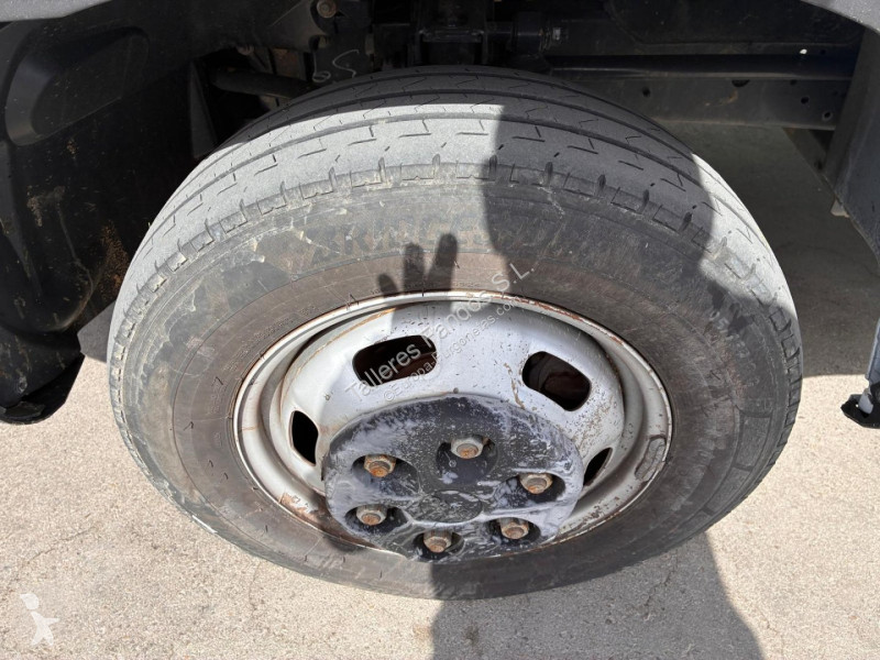 Iveco  35C16 3.0 DOBLE CABINA  CAJA BASCULANTE...