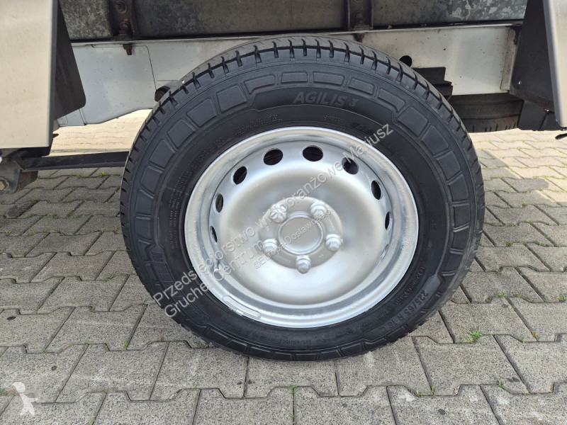 Лекотоварен автомобил Renault Master 2.3 -...