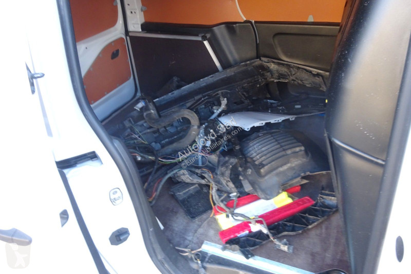 Véhicule utilitaire Peugeot PARTNER 1,5 HDI 100